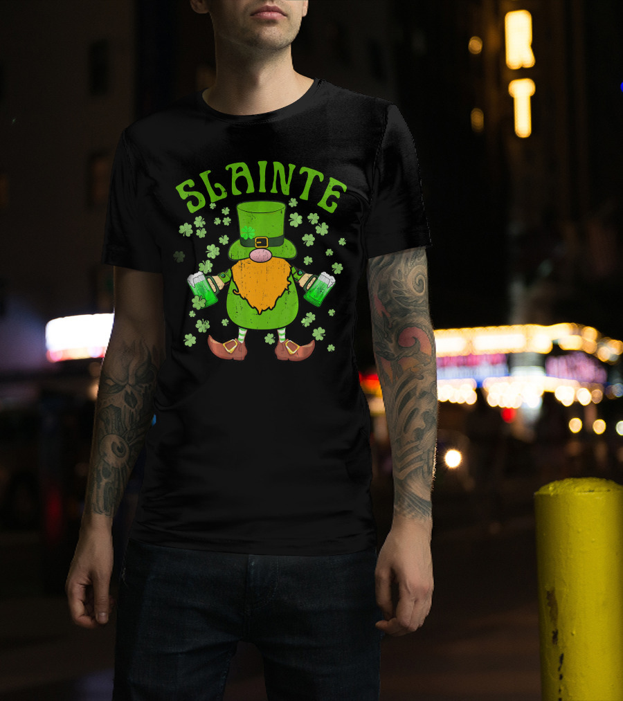 SLAINTE Cute Irish Leprechaun Gnome Green Beer T-Shirt