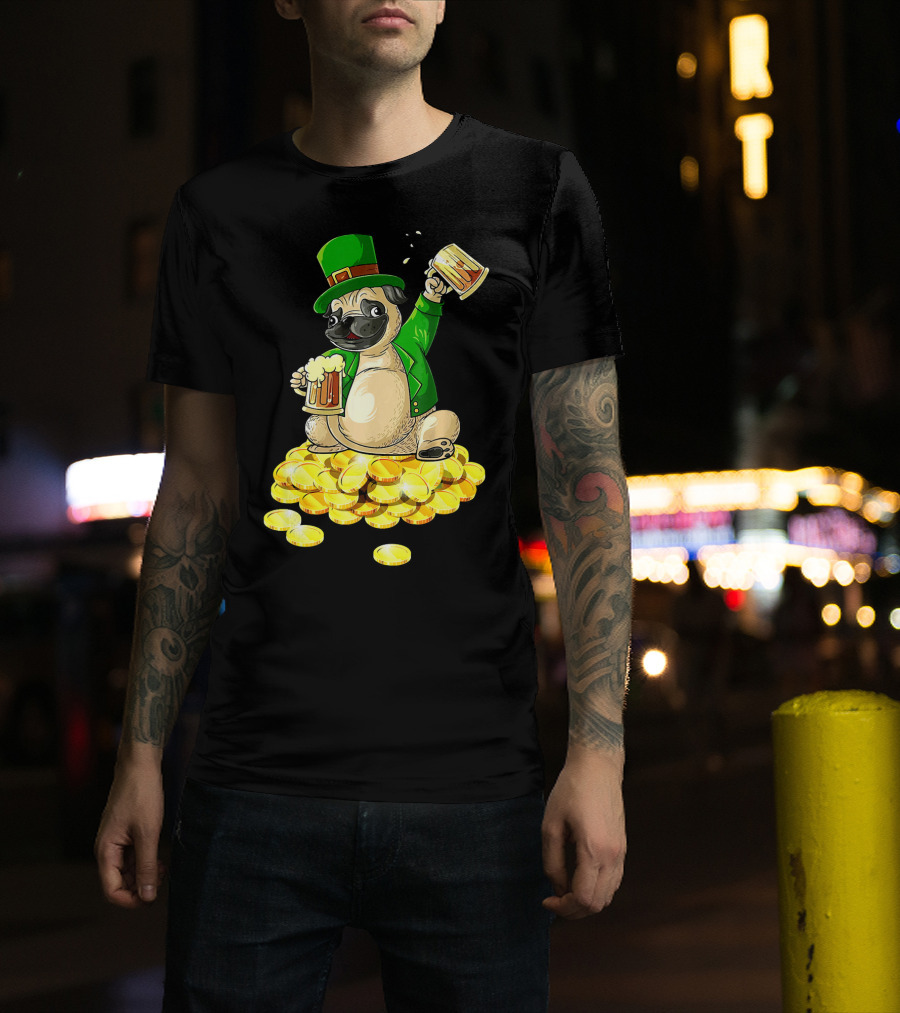 Irish Pug St. Patrick's Day Beer Cheers On Gold Coins T-Shirt