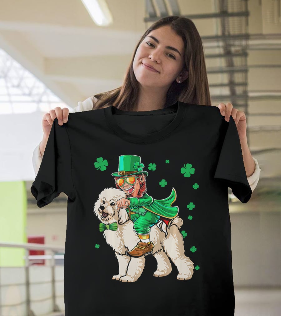 Leprechaun Riding Bichon Frise With Shamrock St. Pat's Day Charm T-Shirt