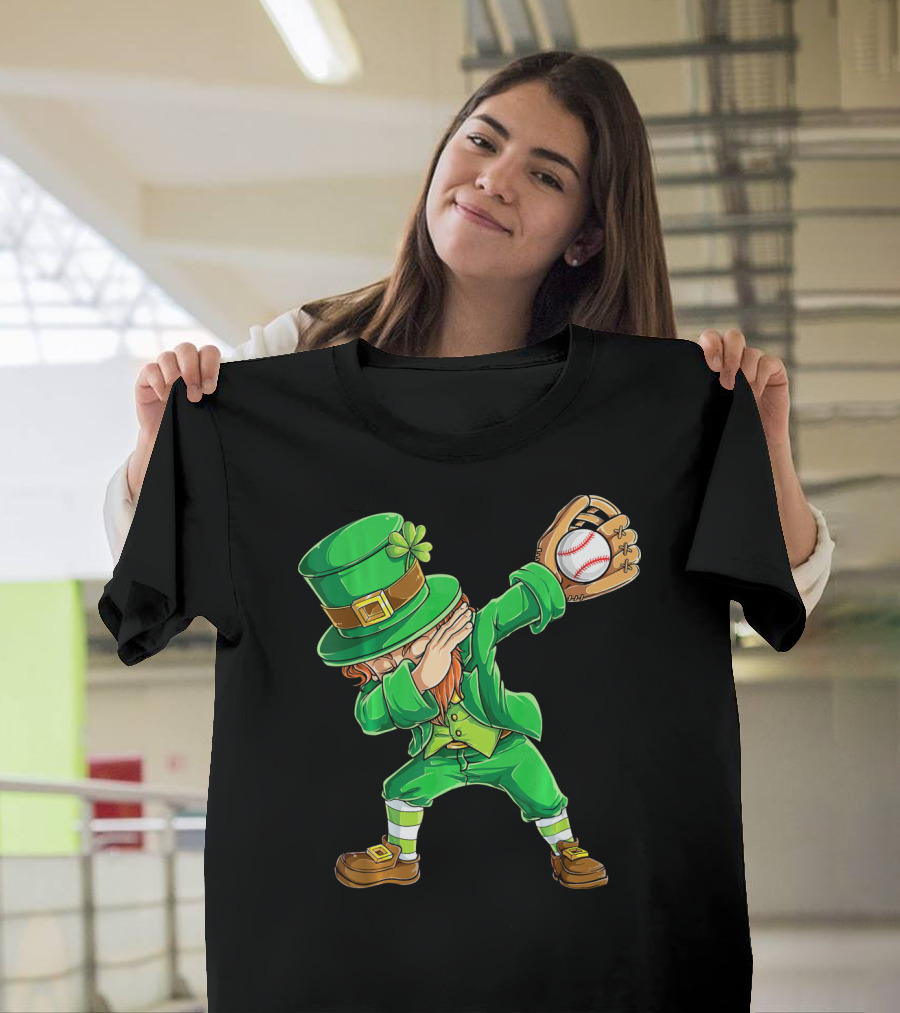 Dabbing Leprechaun Baseball Glove Pitcher Fantasy T-Shirt