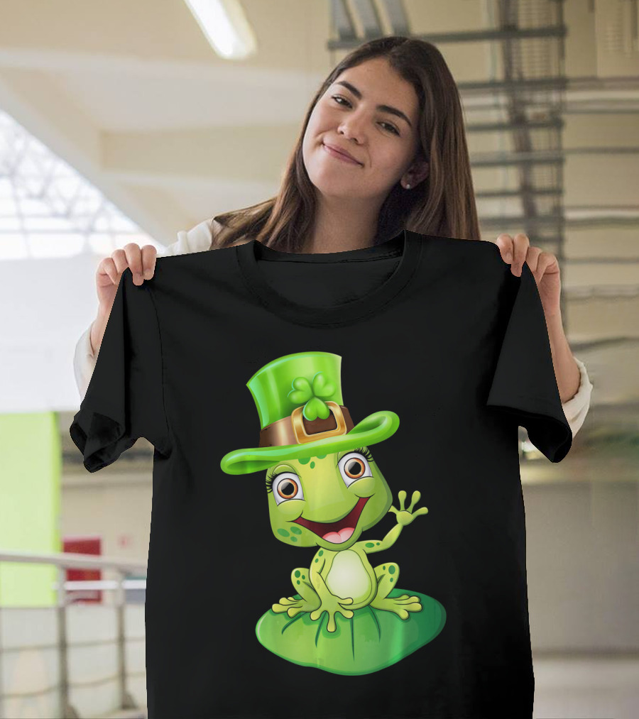St. Patrick's Day Cute Frog In Green Hat T-Shirt