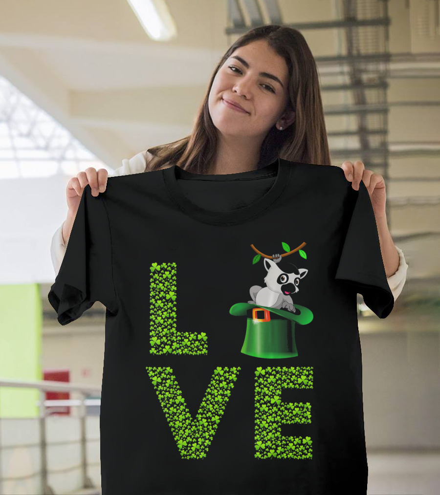 Love Lemur St Patricks Day Shamrock Hat T-Shirt