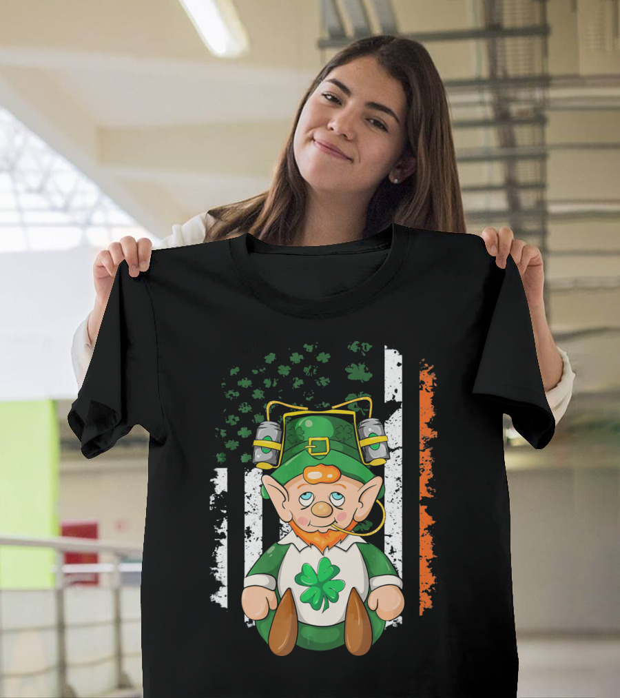 Irish American Flag Leprechaun St. Patrick's Day Clover T-Shirt