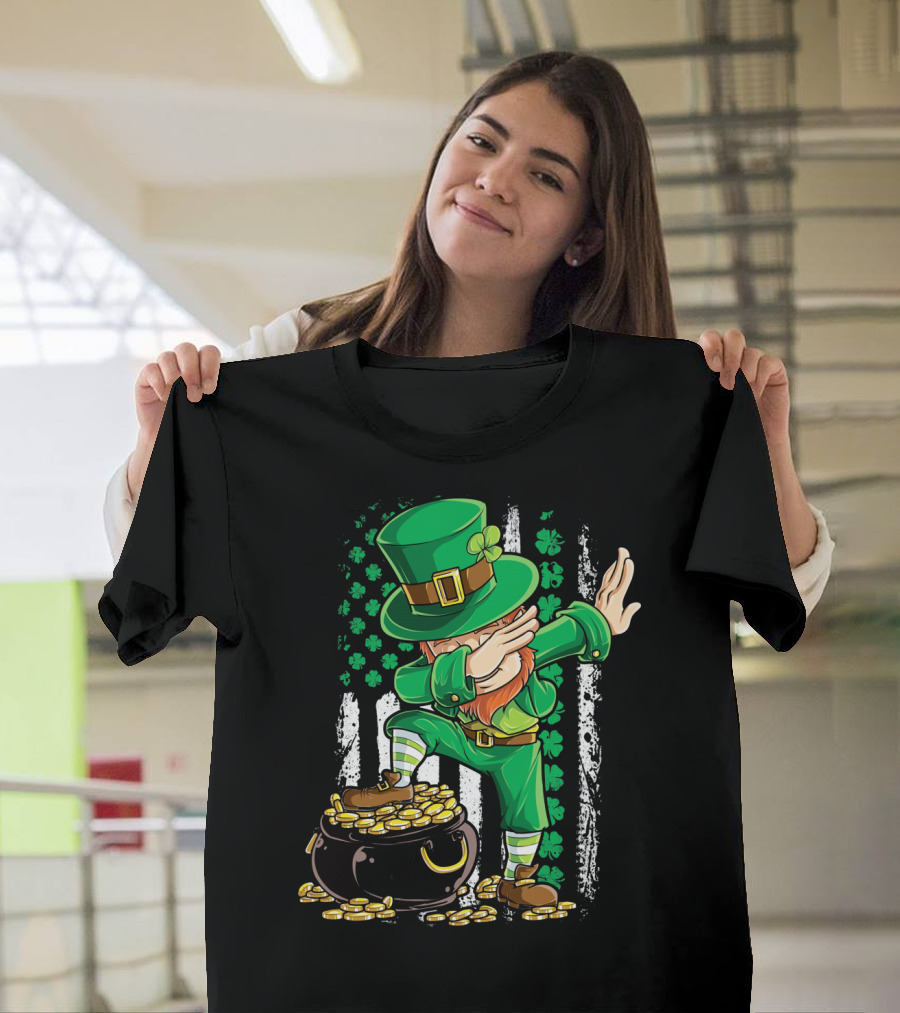 Dabbing Leprechaun With Shamrocks And Gold Coins Irish American T-Shirt