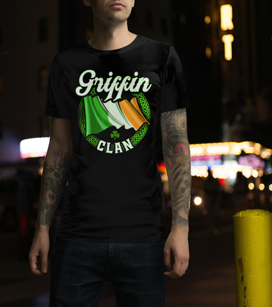 Griffin Clan Irish Flag Surname Ireland Celtic Heritage T-Shirt