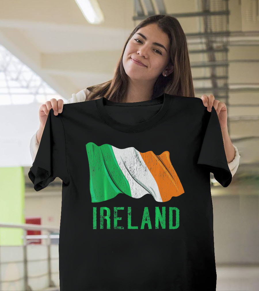 Vintage Ireland Flag Irish Retro St. Pat Ireland T-Shirt