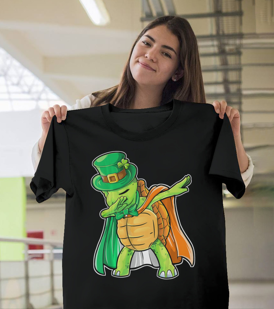 St. Patrick's Day Dabbing Turtle in Leprechaun Hat and Cape T-Shirt
