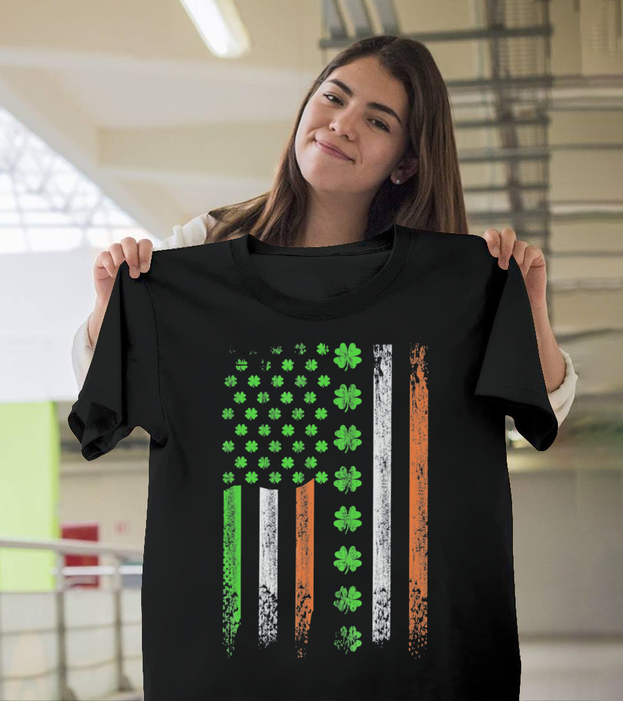 St Patricks Day US Flag with Shamrocks and Irish Colors T-Shirt