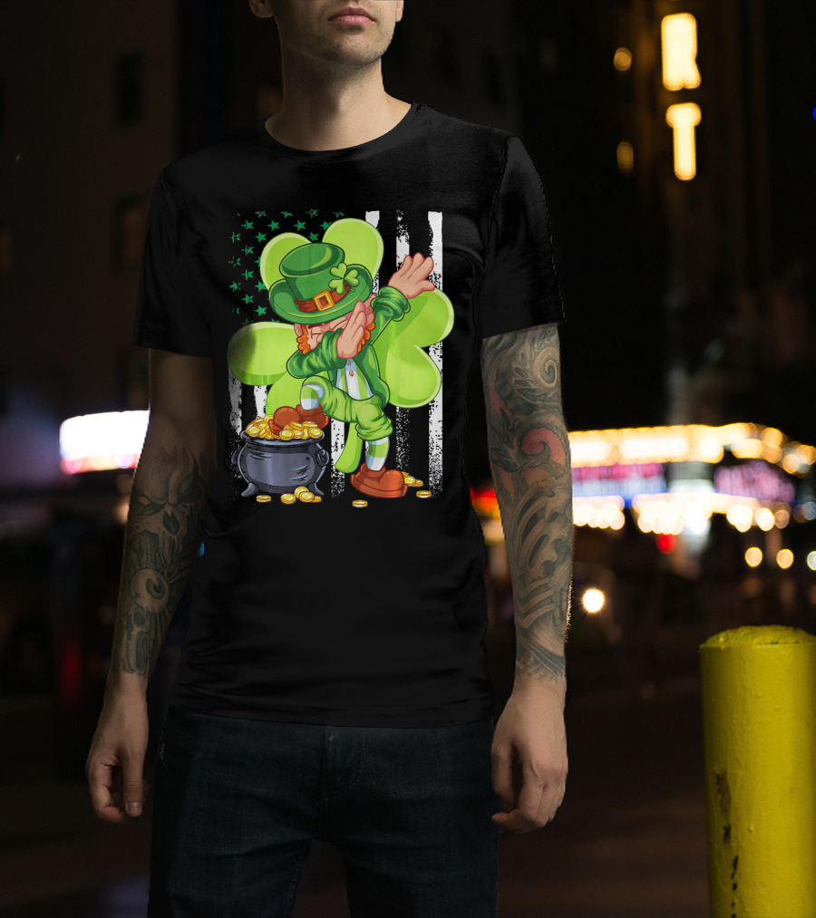 Leprechaun Dabbing With Pot Of Gold And Shamrock T-Shirt
