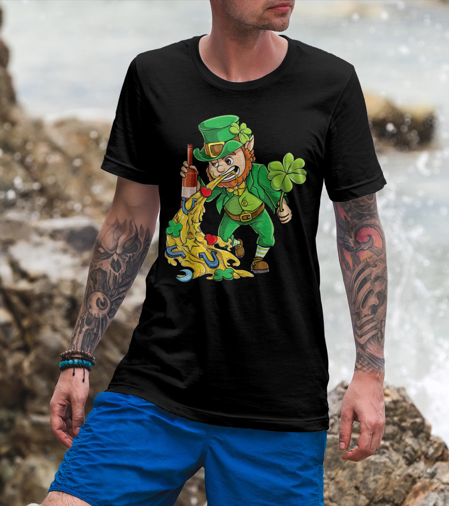 St Patricks Day Leprechaun Pouring Shamrocks Hearts Horseshoes And Stars T-Shirt