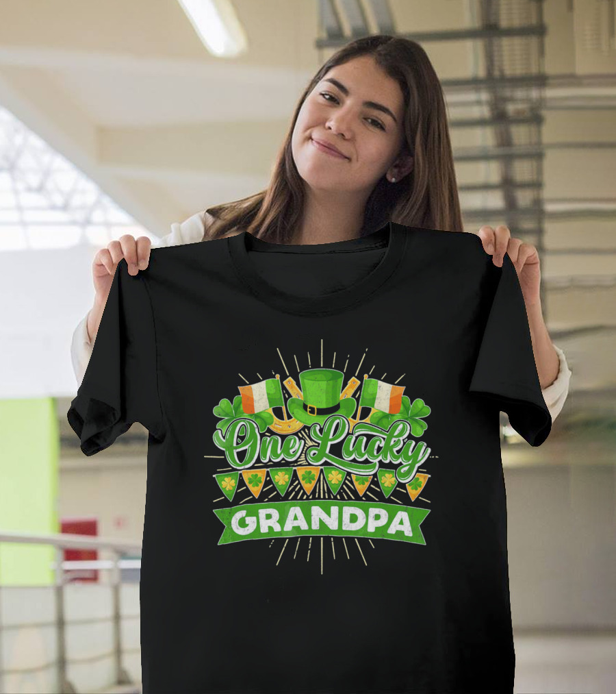 St Patricks Day One Lucky Grandpa Irish Flags Shamrocks and Leprechaun Hat T-Shirt