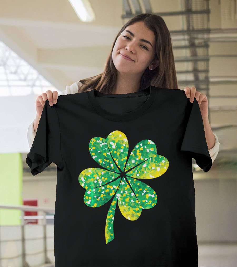 St Patricks Day Green Shamrock 4 Leaf Pattern College T-Shirt