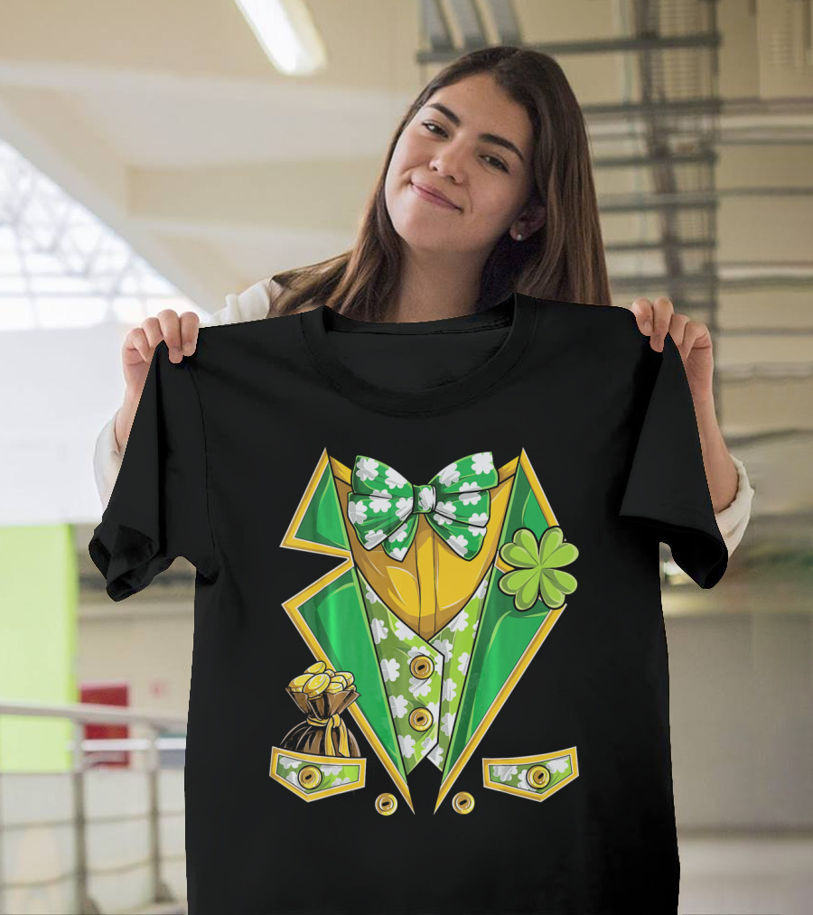 Leprechaun Costume St Patricks Green Suit With Shamrocks And Gold Coins T-Shirt