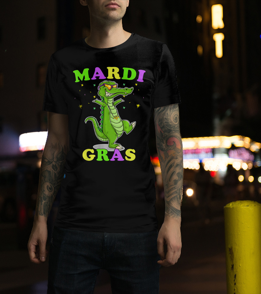 Mardi Gras Alligator Party With Sunglasses And Beads T-Shirt