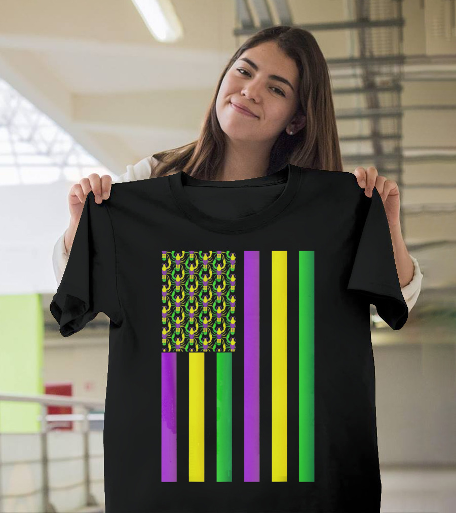 Usa Flag Mardi Gras Crawfish Purple Yellow Green Stripes T-Shirt