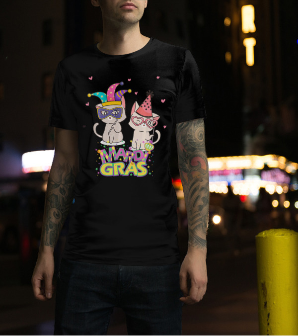 Chillin With My Cats Mardi Gras Party Masks And Hearts T-Shirt