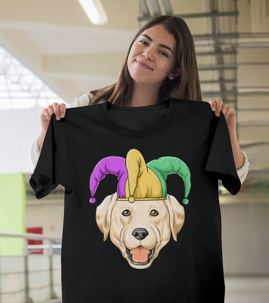 Mardi Gras Labrador In Jester Hat Carnival T-Shirt