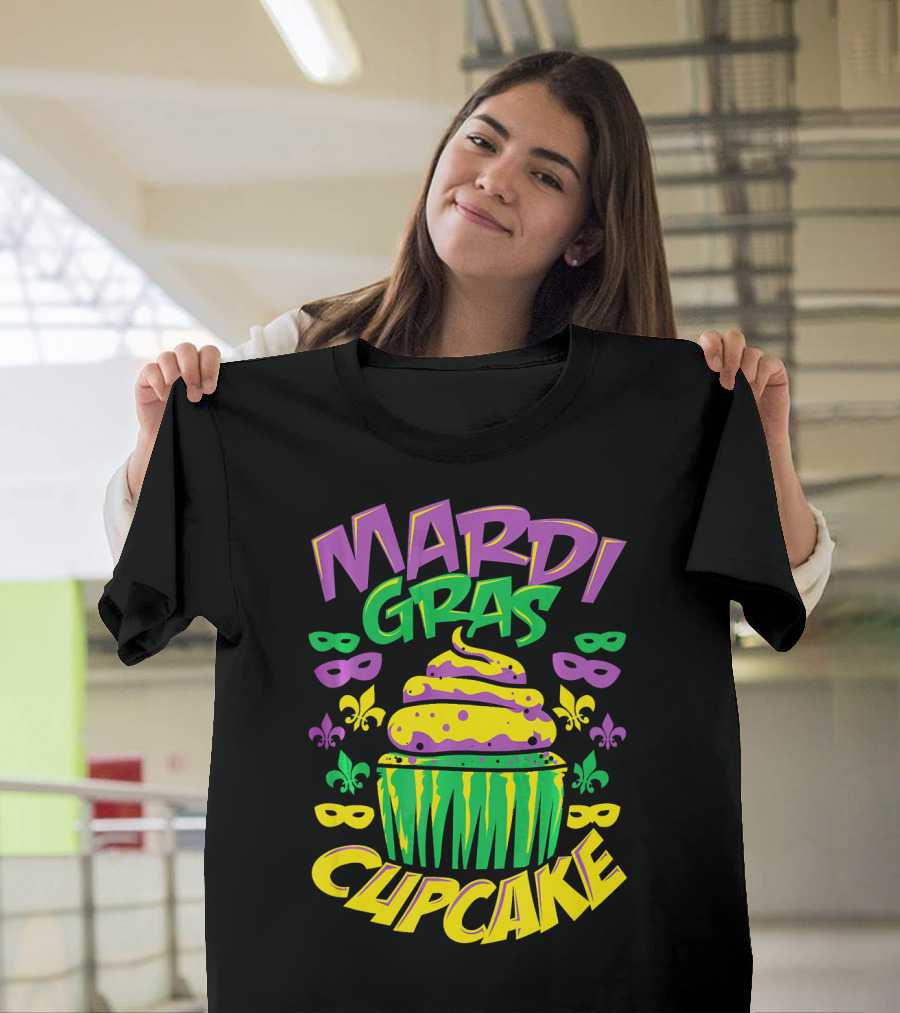 Mardi Gras Cupcake New Orleans Masks Fleur-de-Lis T-Shirt
