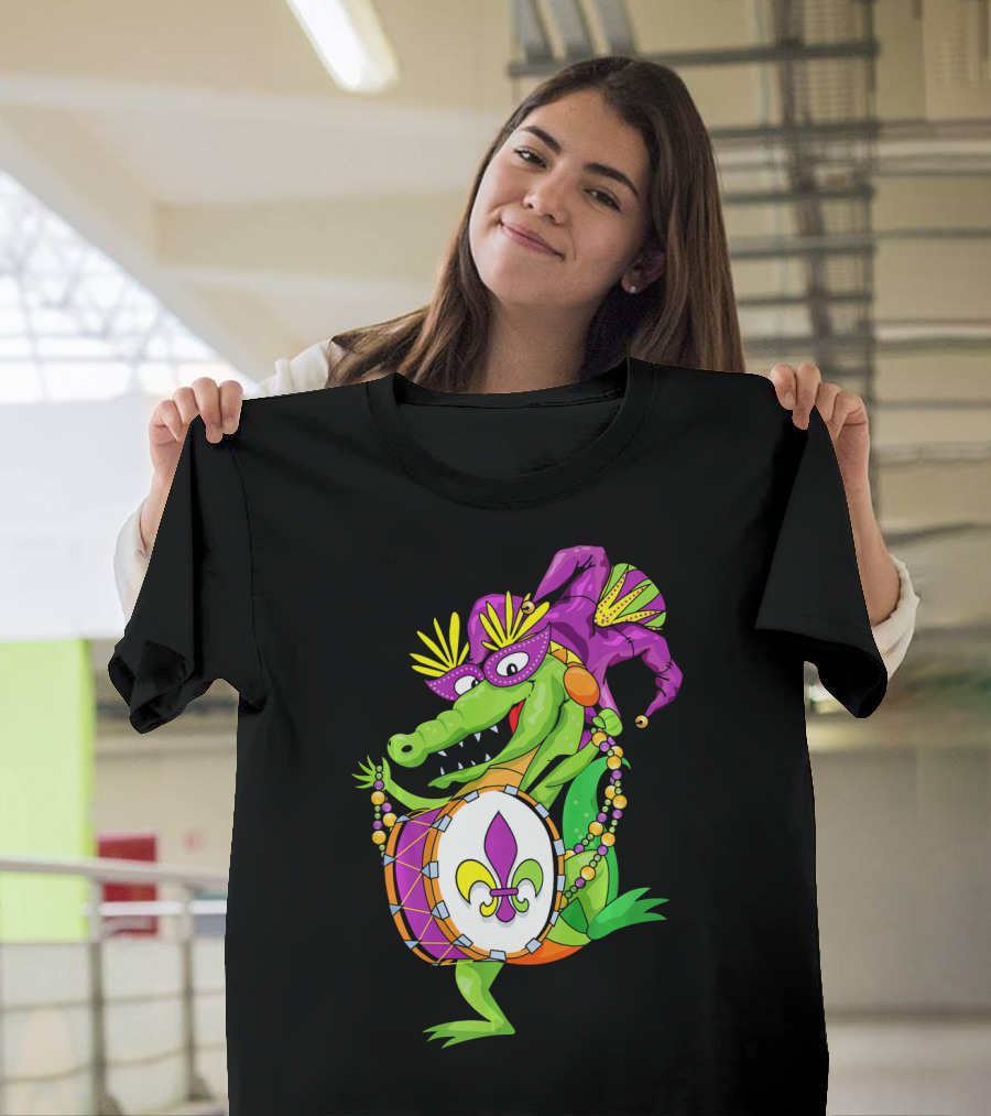 Cute Mardi Gras Alligator Jester Hat Drum Beads Fleur-de-Lis T-Shirt