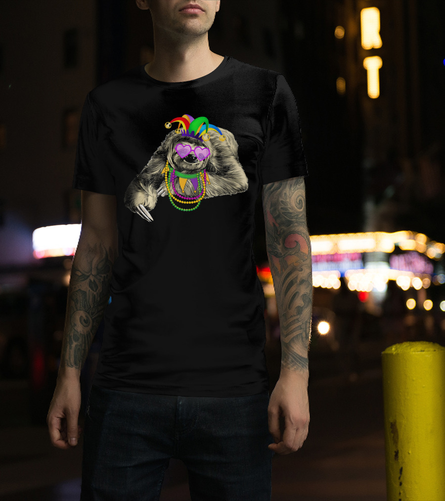 Funny Mardi Gras Jester Sloth With Beads And Mask T-Shirt