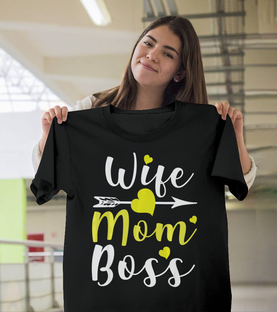 Wife Mom Boss Arrow Heart T-Shirt