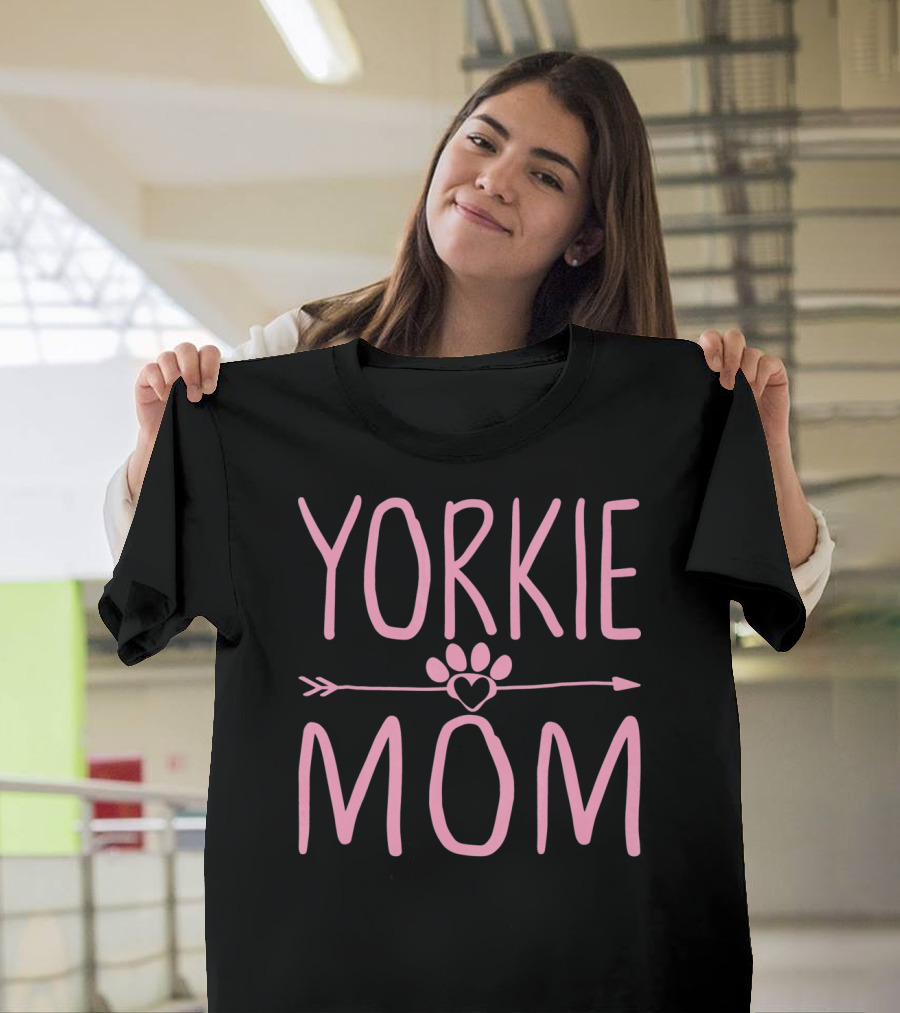 Yorkie Mom Cute Paw Heart Arrow Dog Lover Mama T-Shirt