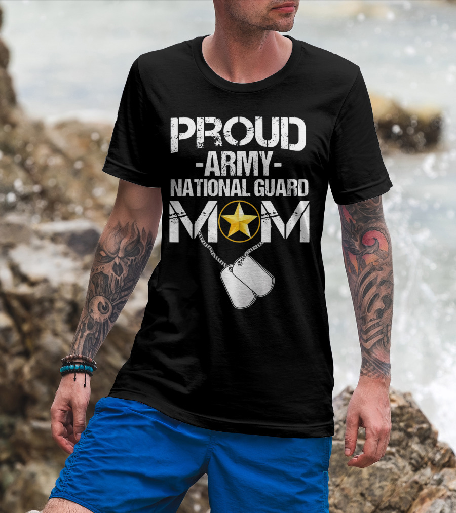 Proud Army National Guard Mom With Star And Dog Tags Veteran T-Shirt