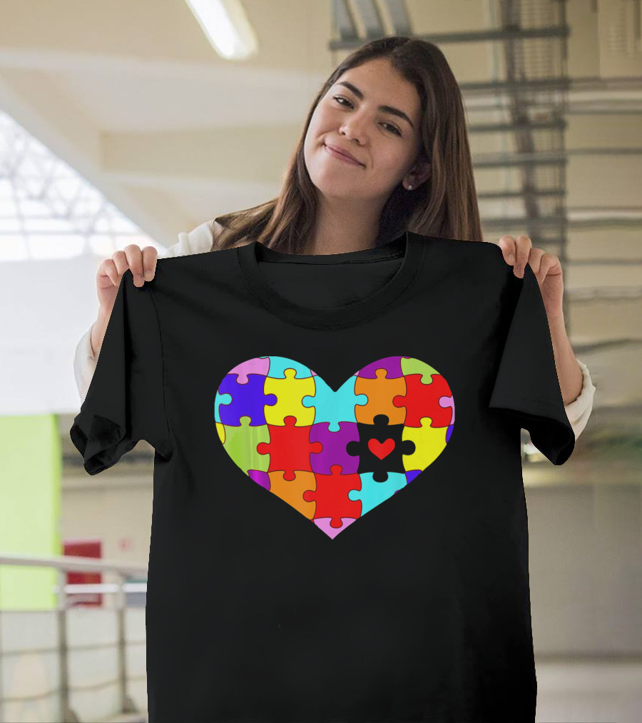 Autism Awareness Heart Puzzle Pieces Colorful T-Shirt