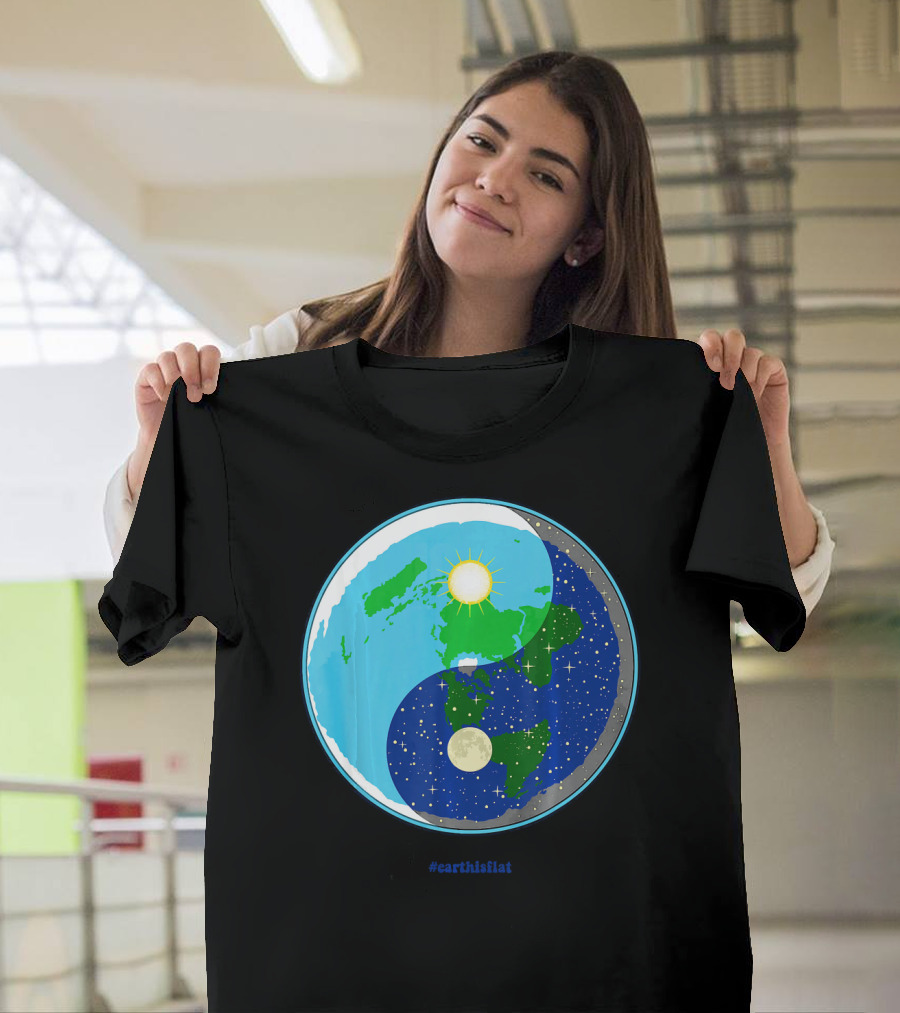 Ying Yang Flat Earth Truther #earthisflat Sun and Moon T-Shirt