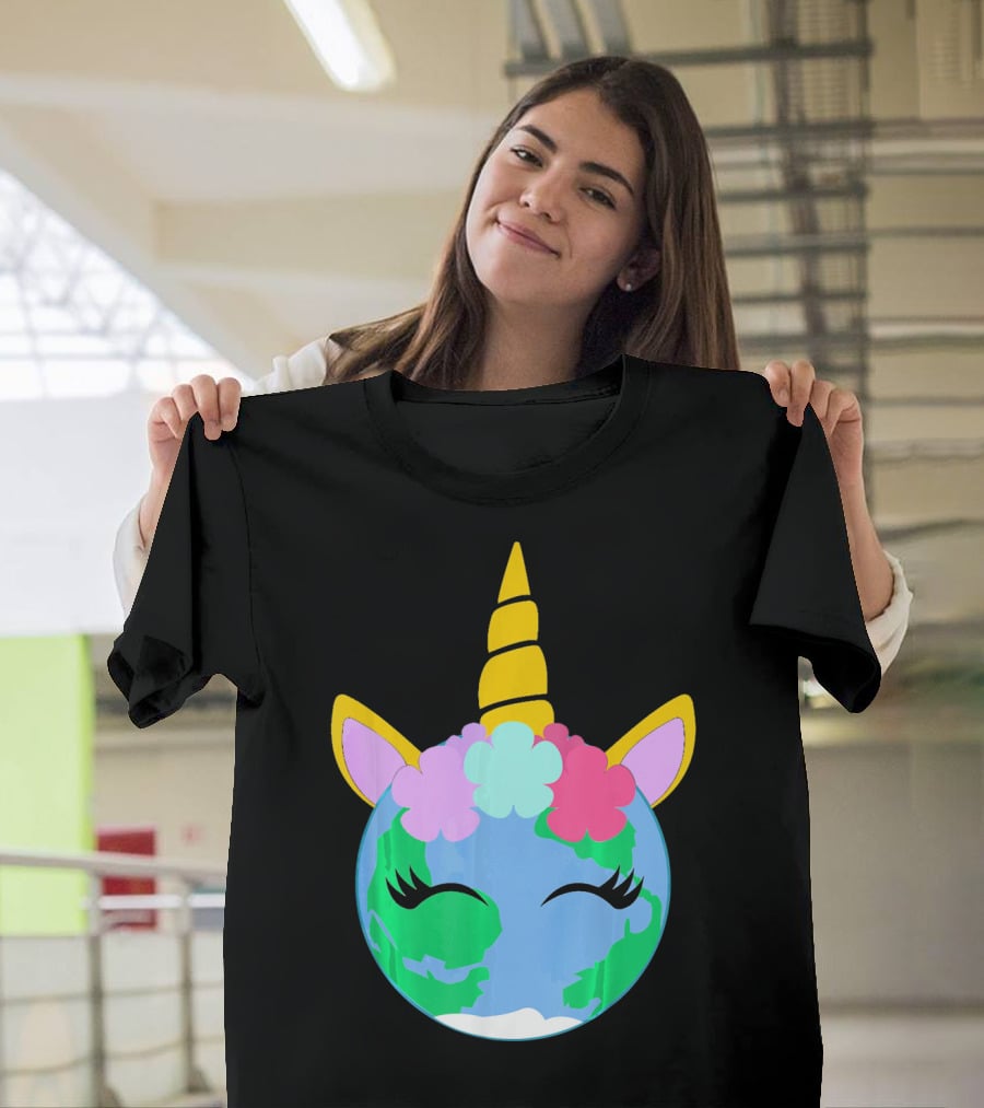 Unicorn Earth Cute Unicorn Face Earth With Flowers And Horn T-Shirt