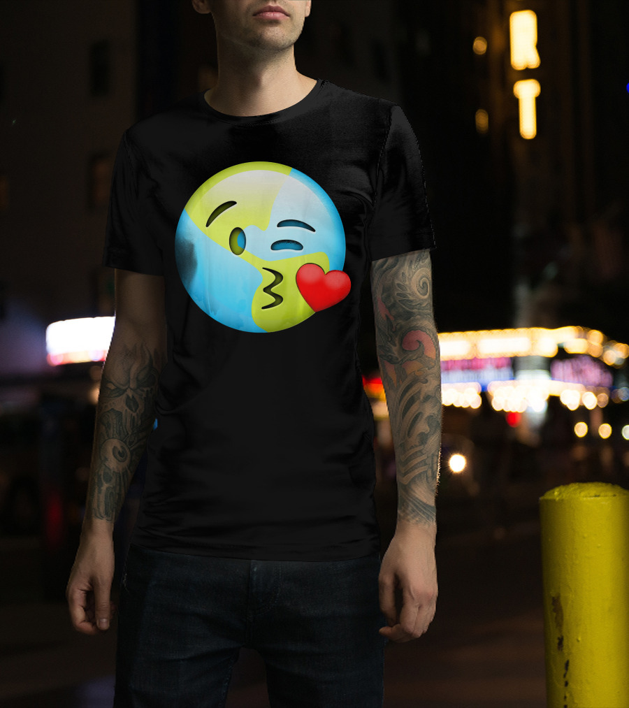 Cute Earth Day Kiss Emoji Lips Kids Emoticon T-Shirt