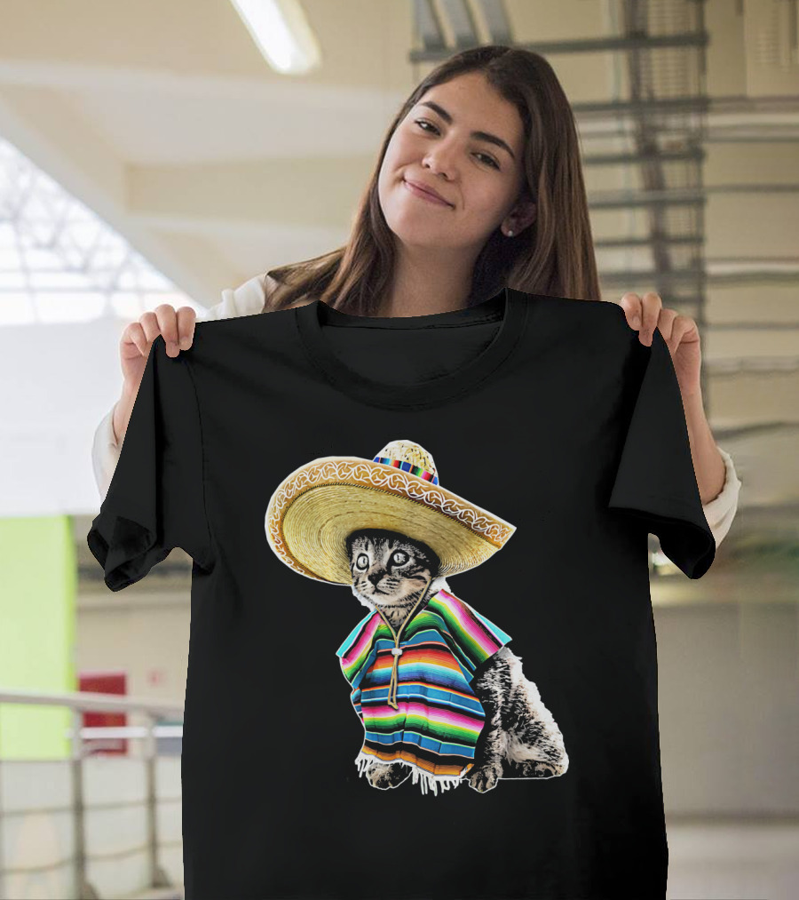 Cinco De Mayo Cat Sombrero Funny Fiesta Kitten T-Shirt