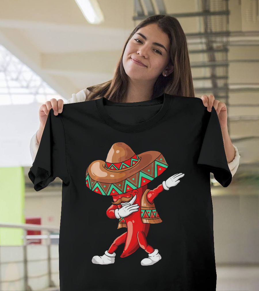 Funny Dabbing Cinco De Mayo Chili Pepper With Sombrero T-Shirt