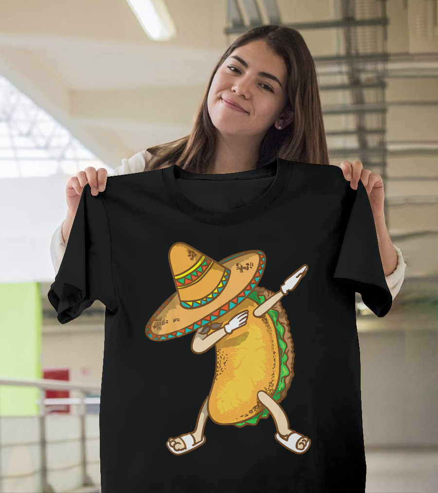 Dabbing Taco with Sombrero Celebrating Cinco De Mayo T-Shirt