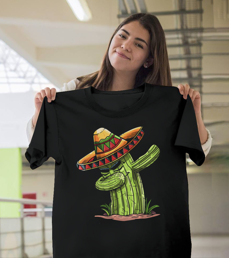 Dabbing Cactus Sombrero Funny Cinco de Mayo T-Shirt