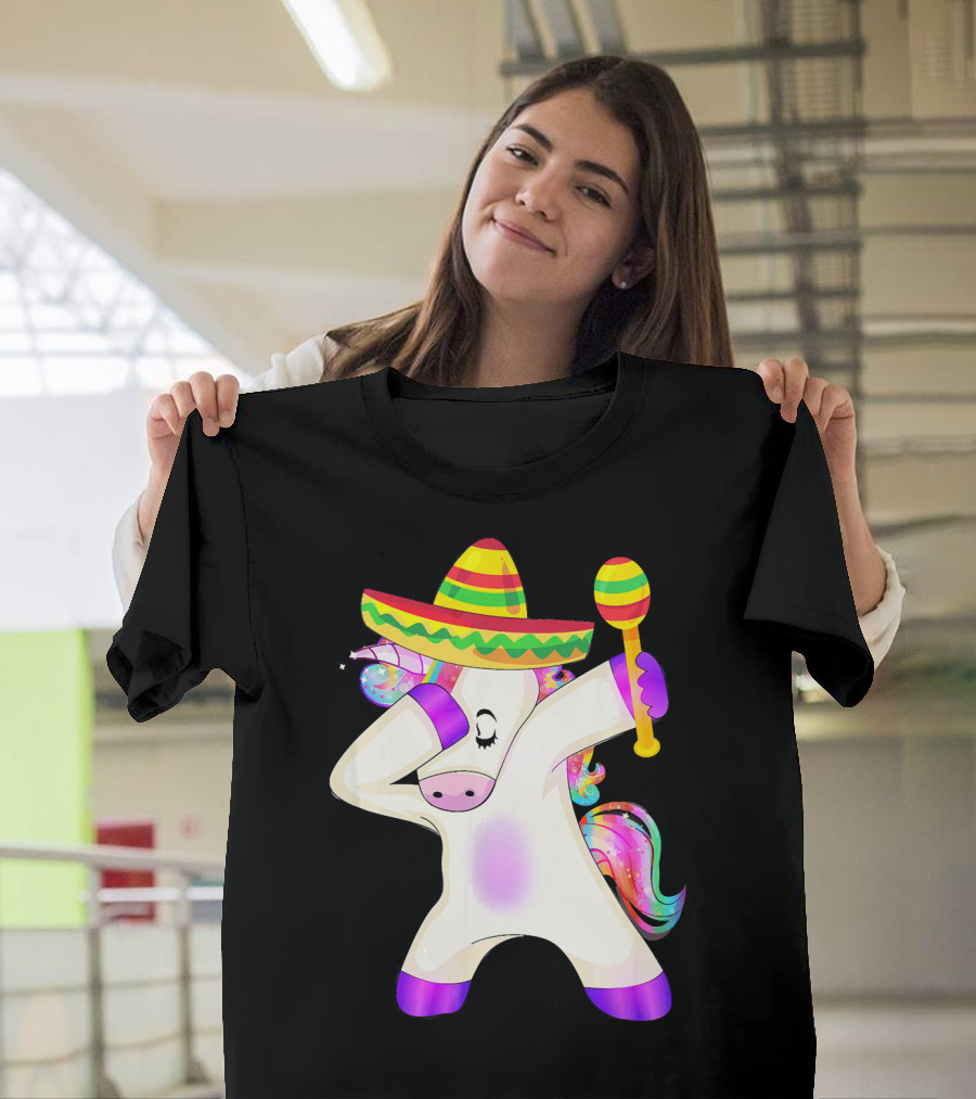 Cinco De Mayo Dabbing Unicorn Sombrero Maracas T-Shirt