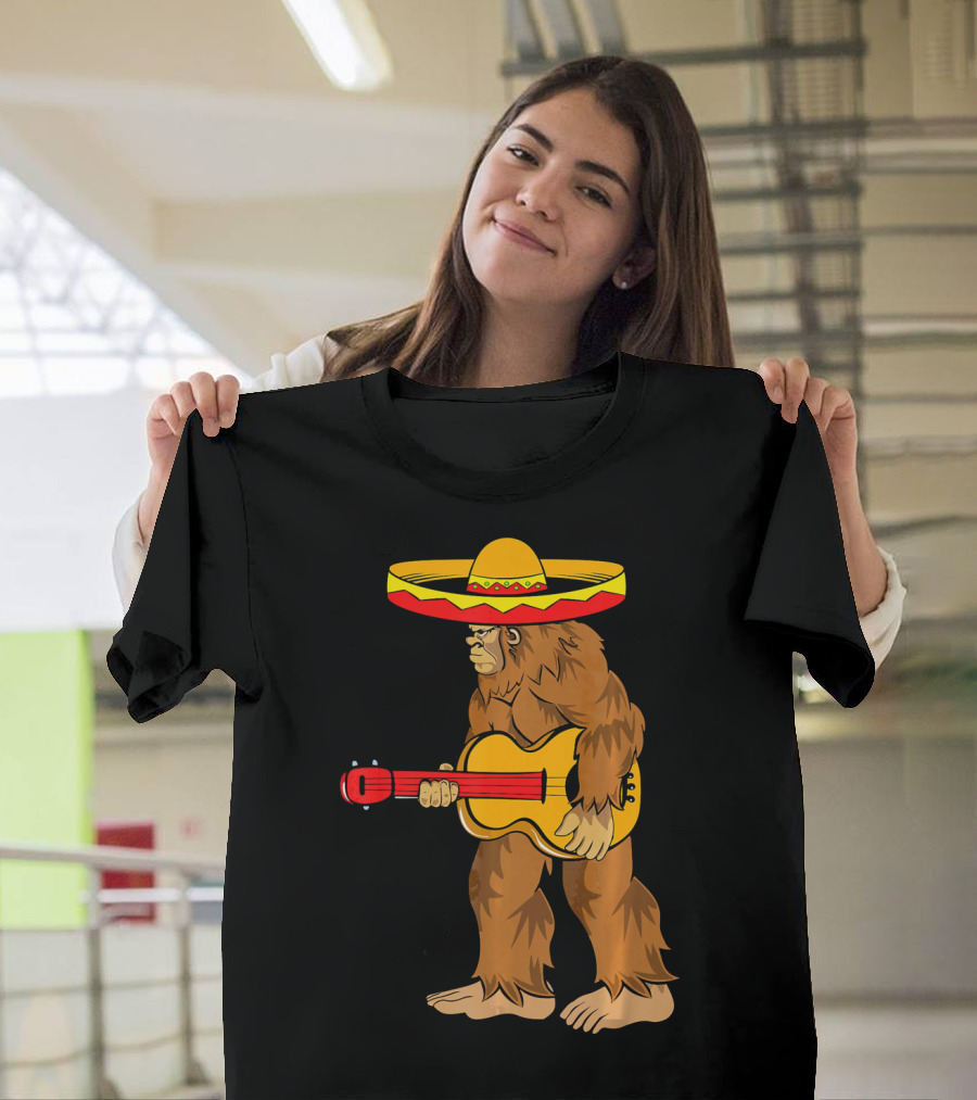 Bigfoot Carrying Guitar Cinco De Mayo Sombrero T-Shirt