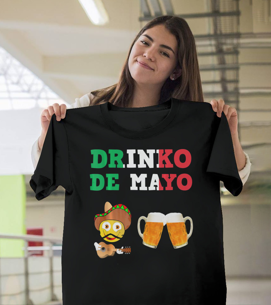 Drinko De Mayo Sombrero Guitar Emoji Beer Mugs T-Shirt