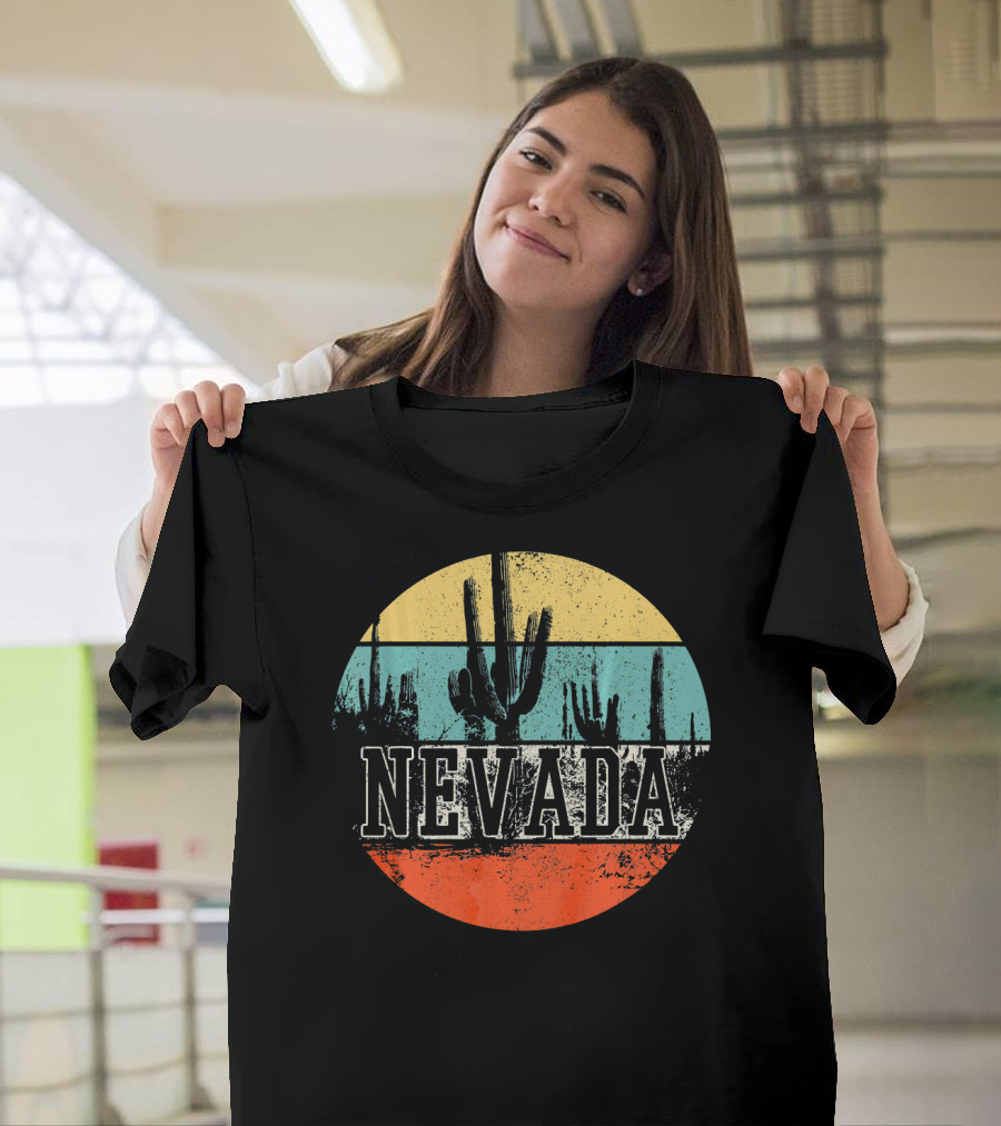 Nevada USA Cactus Desert Vintage Sunset T-Shirt