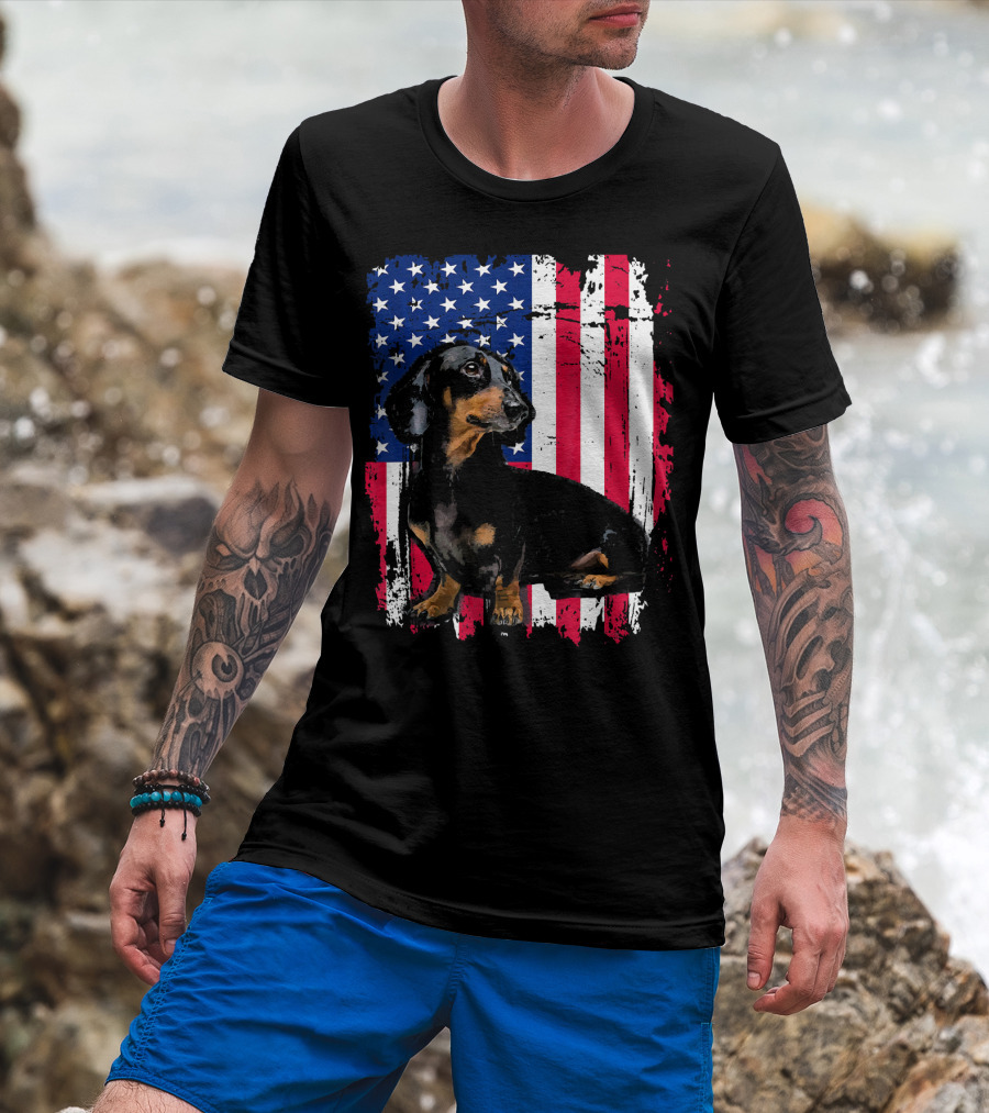 Dachshund In Front Of US Flag For 4th Of July T-Shirt