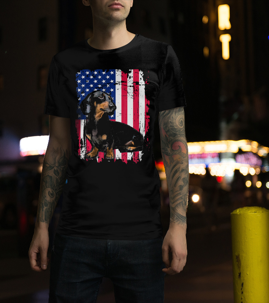Dachshund In Front Of US Flag For 4th Of July T-Shirt
