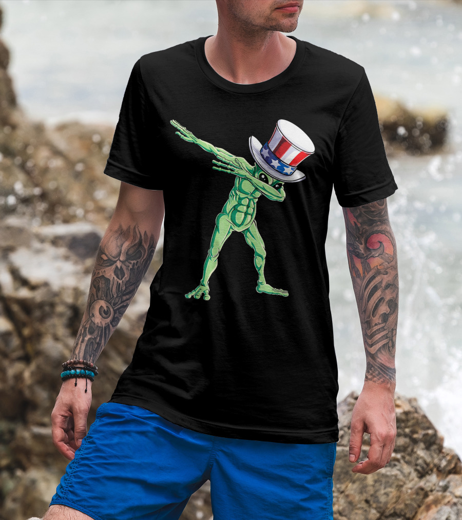 Dabbing Alien In American Uncle Sam Hat T-Shirt