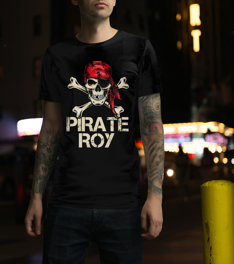 PIRATE ROY Skull Crossbones Red Bandana Vintage Funny Birthday T-Shirt