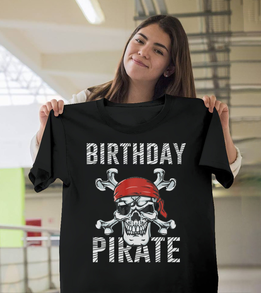 BIRTHDAY PIRATE Skull With Red Bandana And Crossbones T-Shirt