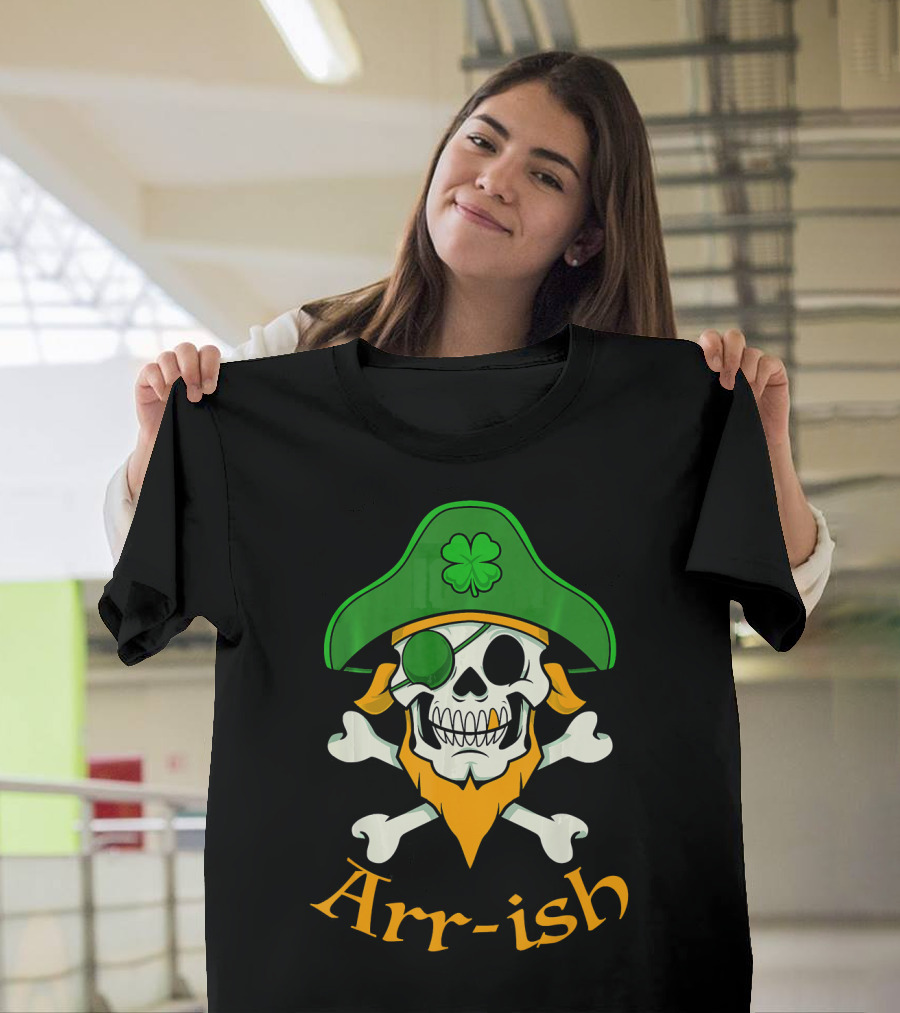 Arr-ish Pirate Skull with Shamrock Hat for St Patrick's Day T-Shirt