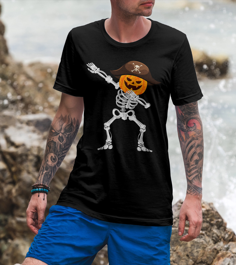 Skeleton Dabbing Pirate Pumpkin Halloween T-Shirt