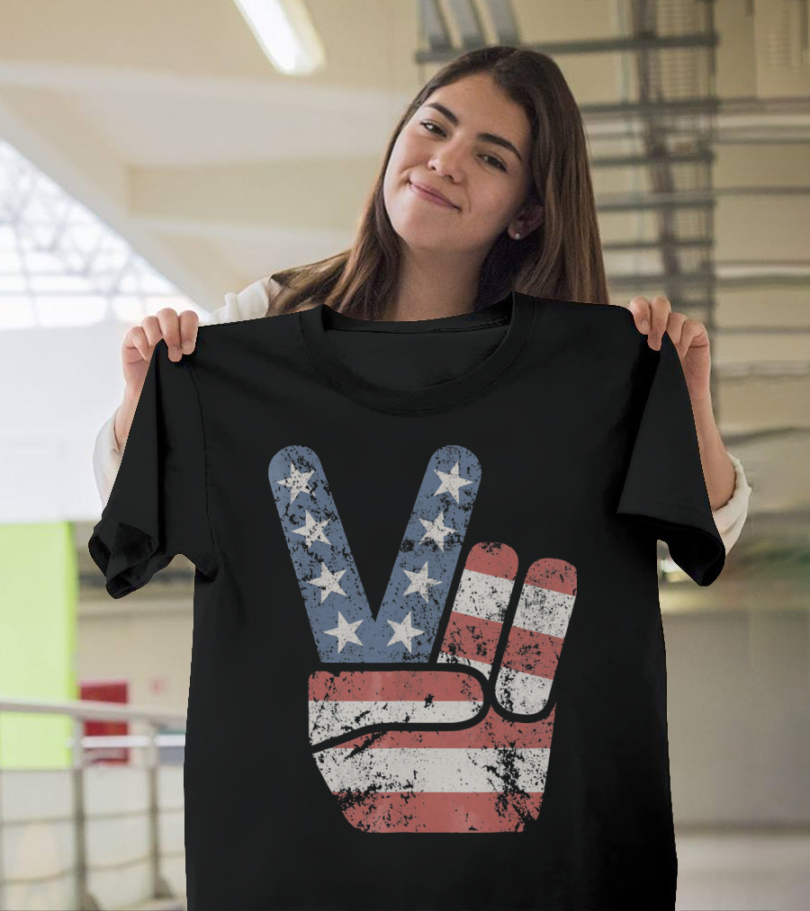 USA Big Peace Hand Sign American Flag T-Shirt