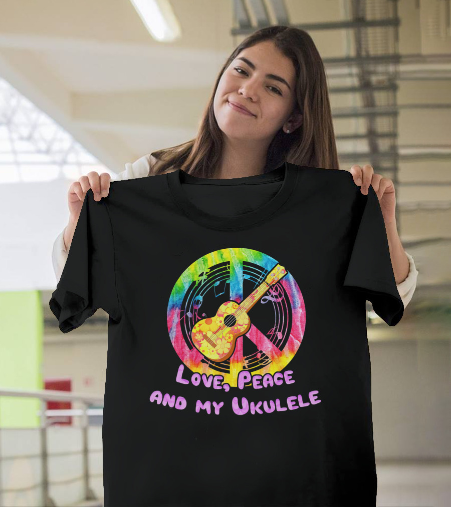 Love Peace And My Ukulele Music Hippi Rainbow Guitar Peace Sign T-Shirt