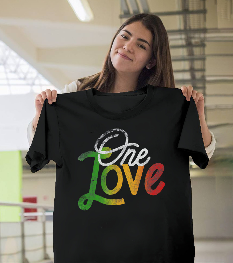 One Love Heart Rasta Reggae Roots Clothi Vintage Rastafarian Colors T-Shirt