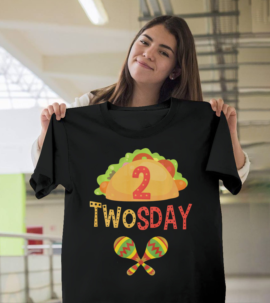 2 Twosday Taco 2nd Birthday Maracas T-Shirt